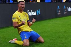 Ronaldo có màn trình diễn như hồi xuân, san bằng thành tích với Haaland