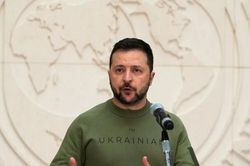 Tổng thống Ukraine Zelensky đối mặt những thời điểm 'mấu chốt'