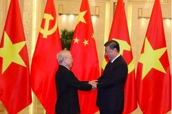 Điểm lại mối quan hệ kinh tế, thương mại giữa Việt Nam - Trung Quốc