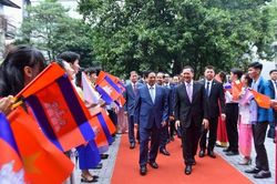 Sinh viên Việt Nam, Campuchia nỗ lực học tập thật tốt, cùng nhau vun đắp những tình bạn tốt đẹp