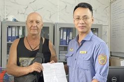 Trả lại hơn 50 triệu đồng của hành khách người Pháp bỏ quên trên tàu