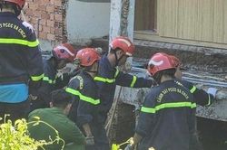 Vụ sập nền nhà thợ hồ tử vong: Căn nhà cơi nới, lấn chiếm kênh rạch