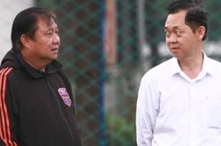 Tiến Linh đón thầy cũ trở lại ở B.Bình Dương