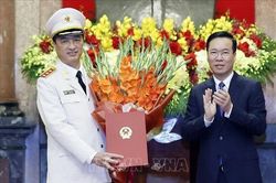Thăng cấp bậc hàm Thượng tướng cho Thứ trưởng Bộ Công an Nguyễn Duy Ngọc