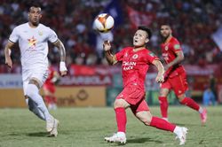 Tuyển Việt Nam: Quang Hải mang điềm lành, ông Troussier cần thêm gì?