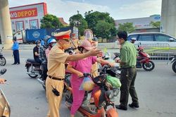 Hà Nội: Xử lý nghiêm các hành vi vi phạm giao thông dịp Tết Nguyên đán 2024