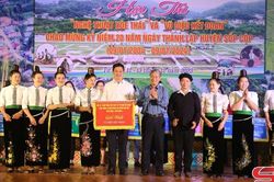 Hội thi ''Nghệ thuật xòe Thái' và 'Vũ điệu kết đoàn'