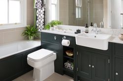 Mở nắp bồn cầu sau khi đi vệ sinh tác hại lớn đến đâu?