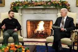Tổng thống Ukraine rời Mỹ, Tổng thống Biden cảnh báo nóng