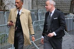 adidas lại đưa Thom Browne ra tòa