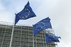 EU chấp nhận chi tiền cho Hungary