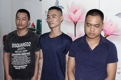 Bắt 3 nghi can cho vay nặng lãi, thu giữ nhiều vũ khí thô sơ và ma túy