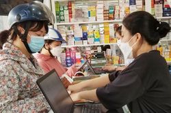 Siết chặt quản lý, giám sát giá thuốc