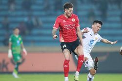 HLV Trần Công Minh: 'Thế khó cho nhóm cuối V-League'
