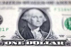 Tỷ giá USD hôm nay (15-12): Đồng USD tụt dốc không phanh
