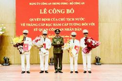 Phó Giám đốc Công an TPHCM Mai Hoàng được thăng hàm Thiếu tướng