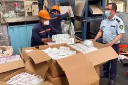 Tiêu hủy hơn 24.000 sản phẩm không rõ nguồn gốc trị giá gần 7 tỷ đồng