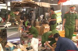 Phát hiện đường dây làm giả kính xe ôtô gắn mác thương hiệu uy tín