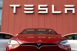 Hiện tượng lạ với cổ phiếu Tesla sau tin xấu