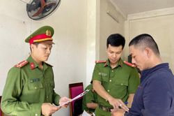 Bị ép vay nóng với lãi suất đến 1.284%/năm để trả nợ cũ