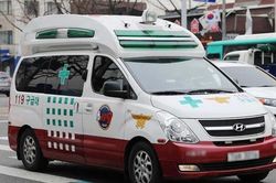 Gọi cấp cứu nhưng yêu cầu nửa tiếng nữa mới đến vì 'bận tắm', hành động tiếp theo càng gây phẫn nộ
