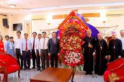 Phó Thủ tướng Trần Lưu Quang chúc mừng Giáng sinh tại Giáo phận Xuân Lộc, Đồng Nai