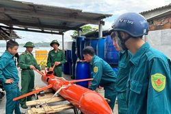 Ngư dân phát hiện vật thể lạ, nghi thiết bị bay không người lái
