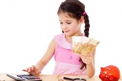 Tỷ phú giàu nhất Hong Kong dạy 6 điều giúp trẻ thành công: Có tiền lời nói trọng lượng hơn