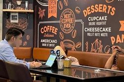 Lỗ vì khách ngồi 8 giờ gọi ly nước 20.000 đồng, chủ quán tìm cách 'đuổi'