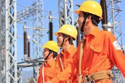 Hà Nội yêu cầu đảm bảo ổn định cung ứng điện năm 2024