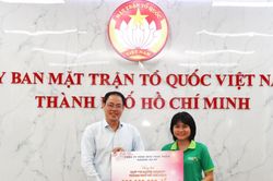 TP Hồ Chí Minh: Tiếp nhận 700 triệu đồng ủng hộ các gia đình nghèo dịp Tết Nguyên đán