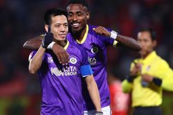 Vòng 6 V-League 2023/2024: HAGL thua 4 trận, Hà Nội FC thắng trận thứ 3