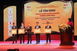 Hà Nội vinh danh doanh nhân, doanh nghiệp vì sự phát triển