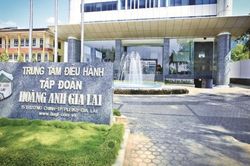 Vừa bán khách sạn, Hoàng Anh Gia Lai (HAG) lại bán tiếp bệnh viện để trả nợ