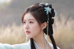 Triệu Lộ Tư gây tranh cãi vì phát ngôn về phim mới, netizen tặc lưỡi 'đã diễn dở còn hay bao biện'