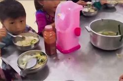 Đình chỉ công tác hiệu trưởng liên quan đến vụ '11 học sinh ăn 2 gói mì tôm chan cơm'