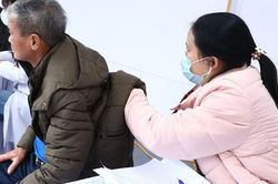 Nhiều người phát hiện ung thư phổi ở giai đoạn muộn, chuyên gia lưu ý khám sàng lọc