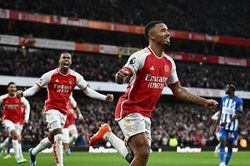 Cuộc đua vô địch Ngoại hạng Anh: Arsenal bứt phá, MU trở thành kẻ ngáng đường khó chịu