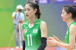 Tin nóng thể thao tối 18/12: Hoa khôi Kiều Trinh háo hức trước ngày tham dự Thai League, HAGL bất ngờ có 'biến'