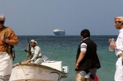 Căng thẳng trên Biển Đỏ: Nghi xảy ra vụ nổ gần con tàu ngoài khơi Yemen