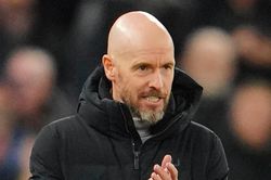 Ten Hag được bảo vệ: 'Ai chỉ trích Ten Hag là lười biếng và chẳng biết gì về bóng đá'