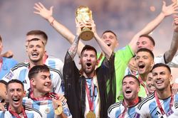 Messi đưa Argentina đến với chức vô địch World Cup, khiến thế giới phải ngả mũ thán phục!
