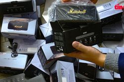 Đột kích kho hàng giả 'Loa Marshall giảm 70%'