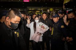 Fan Việt nồng nhiệt chào đón Hyomin T-ara đến Hà Nội