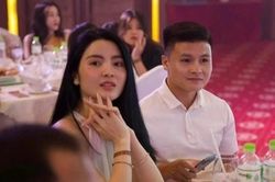 Vợ sắp cưới của Quang Hải là ai, giàu cỡ nào ở tuổi 23?