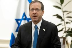 Israel sẵn sàng cho một lệnh ngừng bắn nhân đạo mới