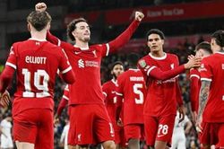 Liverpool vào bán kết cúp Liên đoàn sau khi đè bẹp West Ham