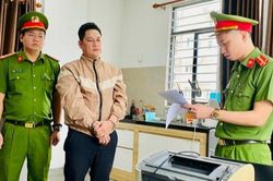 Bắt chủ tịch HĐQT và tổng giám đốc một công ty tài chính