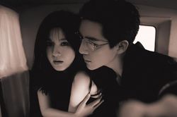 Triệu Lộ Tư lộ ảnh thân mật cùng tình mới giữa lúc Thần Ẩn flop thảm