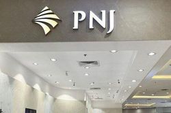 PNJ lãi hơn 1.700 tỷ sau 11 tháng kinh doanh